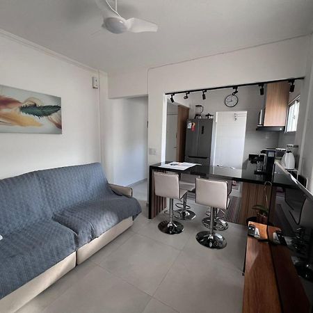 Canto Forte- Suite C/Varanda - Ate 5 Hospedes- Garagem - Wi Fi E 200 Metros Da Praia, 50 Metros Da Av Gastronomica Da Pg Praia Grande (Santos) Exterior photo