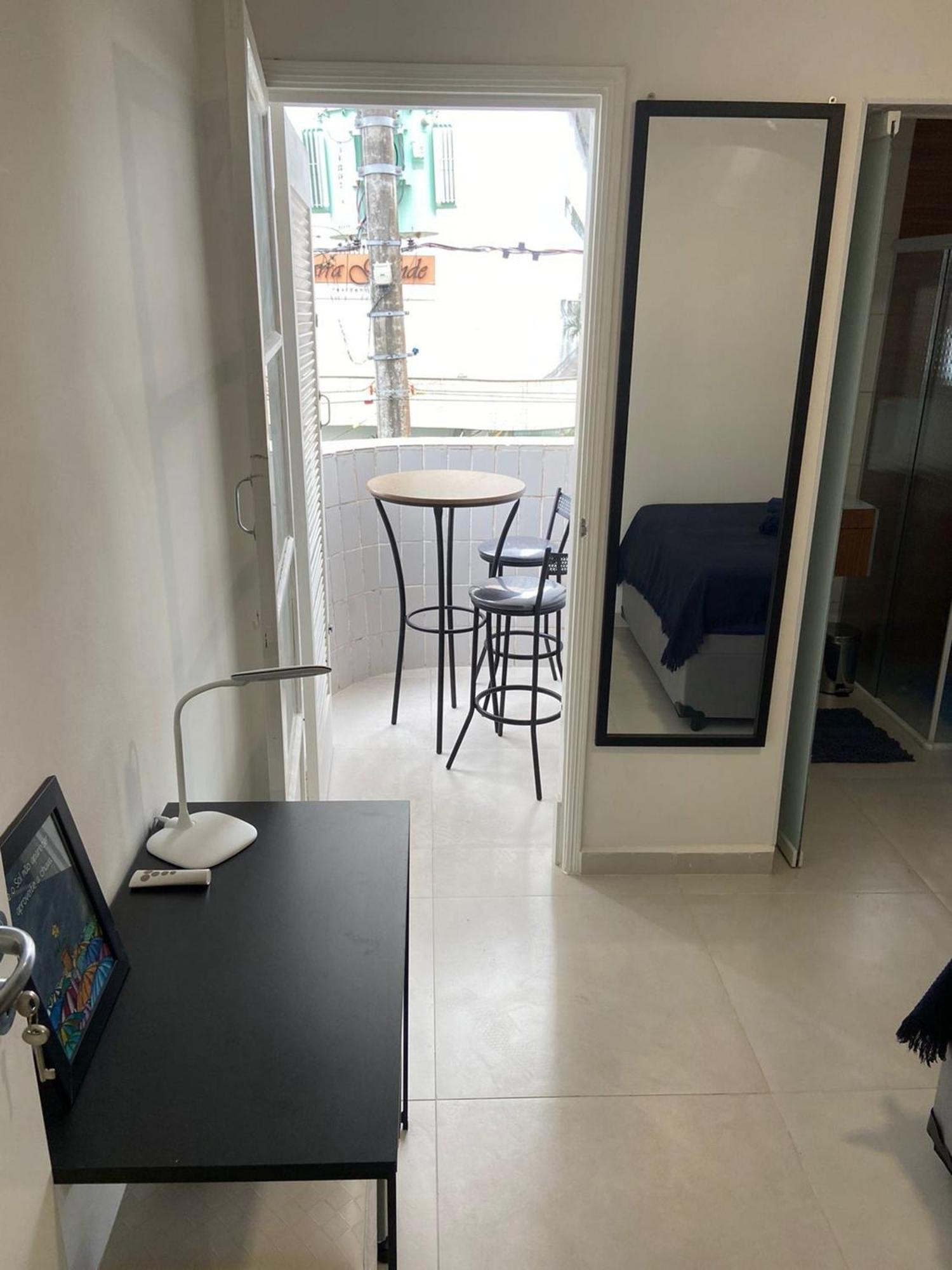 Canto Forte- Suite C/Varanda - Ate 5 Hospedes- Garagem - Wi Fi E 200 Metros Da Praia, 50 Metros Da Av Gastronomica Da Pg Praia Grande (Santos) Exterior photo